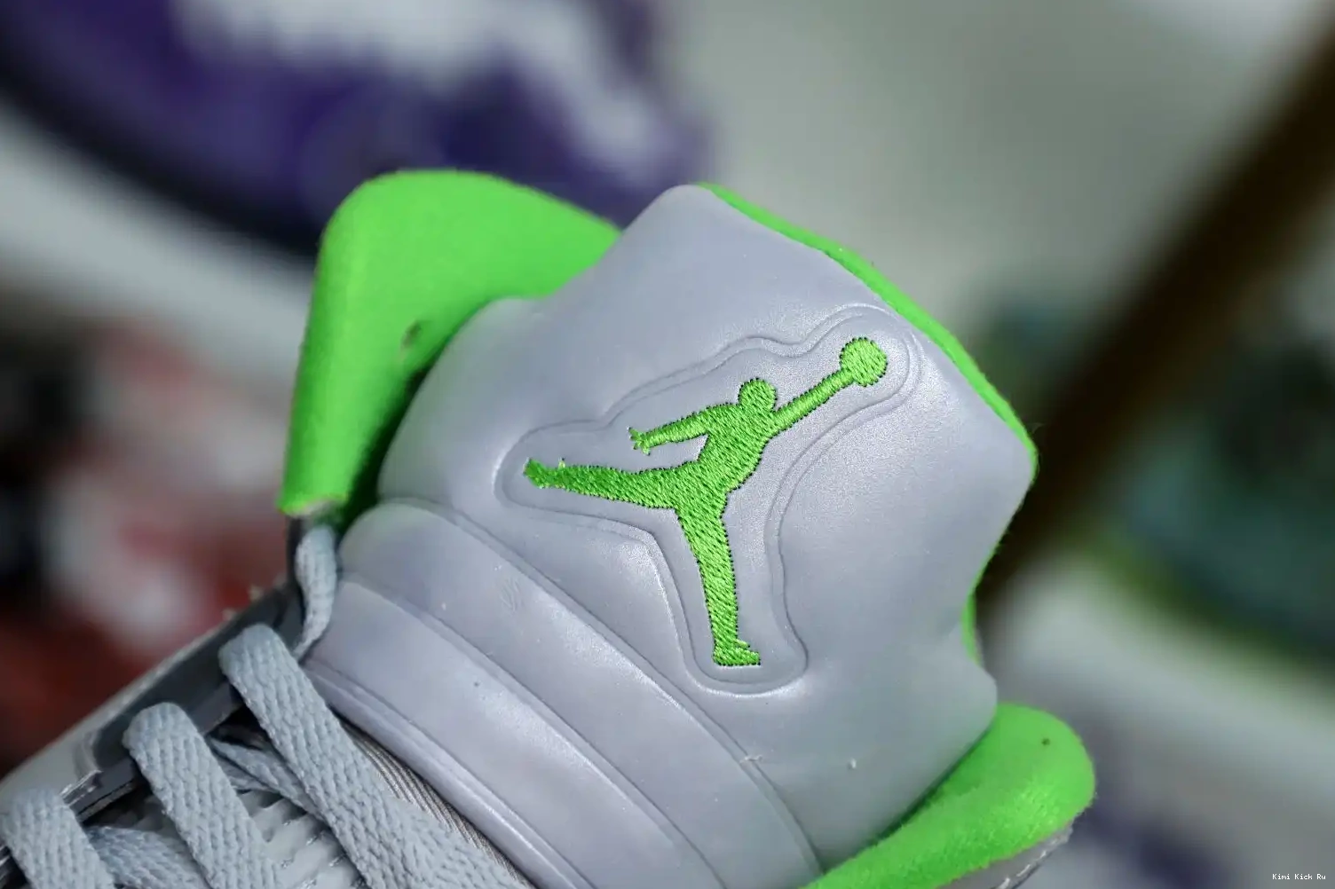 5 RETRO 2022 AIR 'GREEN JORDAN Kimikick BEAN' 0409